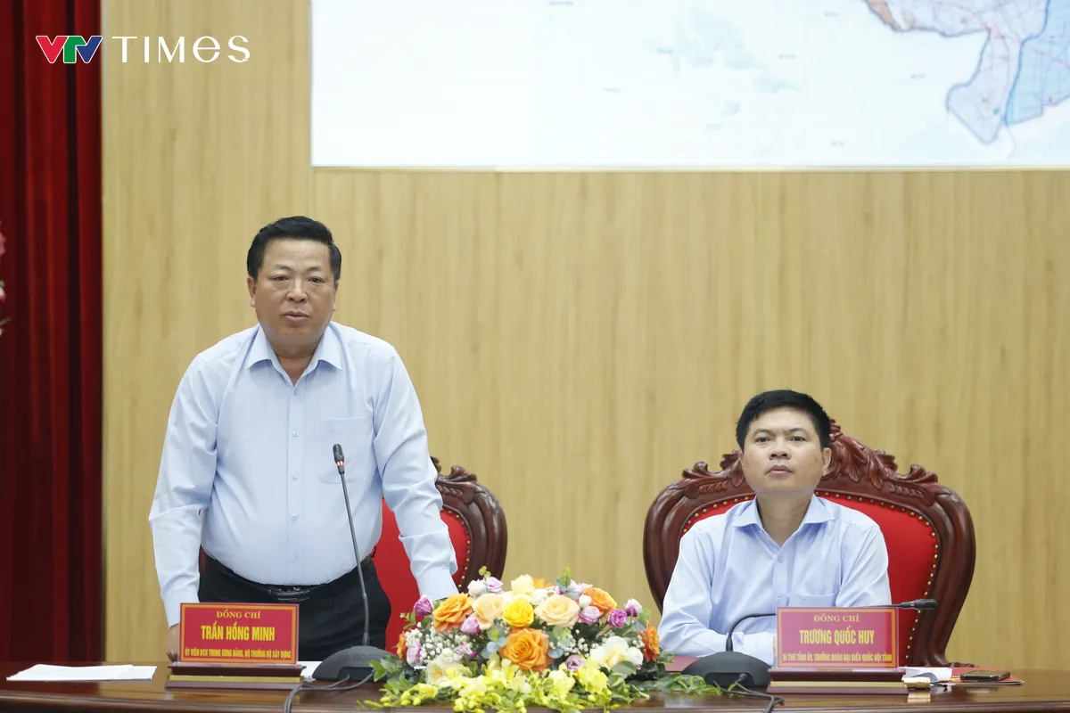 Bộ trưởng Bộ Xây dựng: Cơ bản ủng hộ Ninh Bình xây dựng sân bay quốc tế - Ảnh 5.