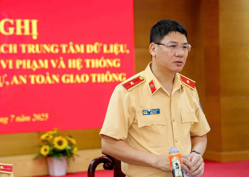 Sắp tới, người dân chỉ cần mang căn cước khi tham gia giao thông- Ảnh 2. Sắp tới, người dân chỉ cần mang căn cước khi tham gia giao thông- Ảnh 2.