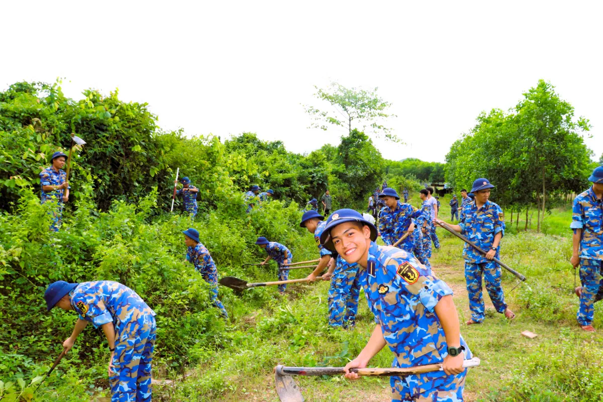 Tuổi trẻ Học viện Hải quân tổ chức chiến dịch thanh niên tình nguyện hè năm 2025 - Ảnh 1.