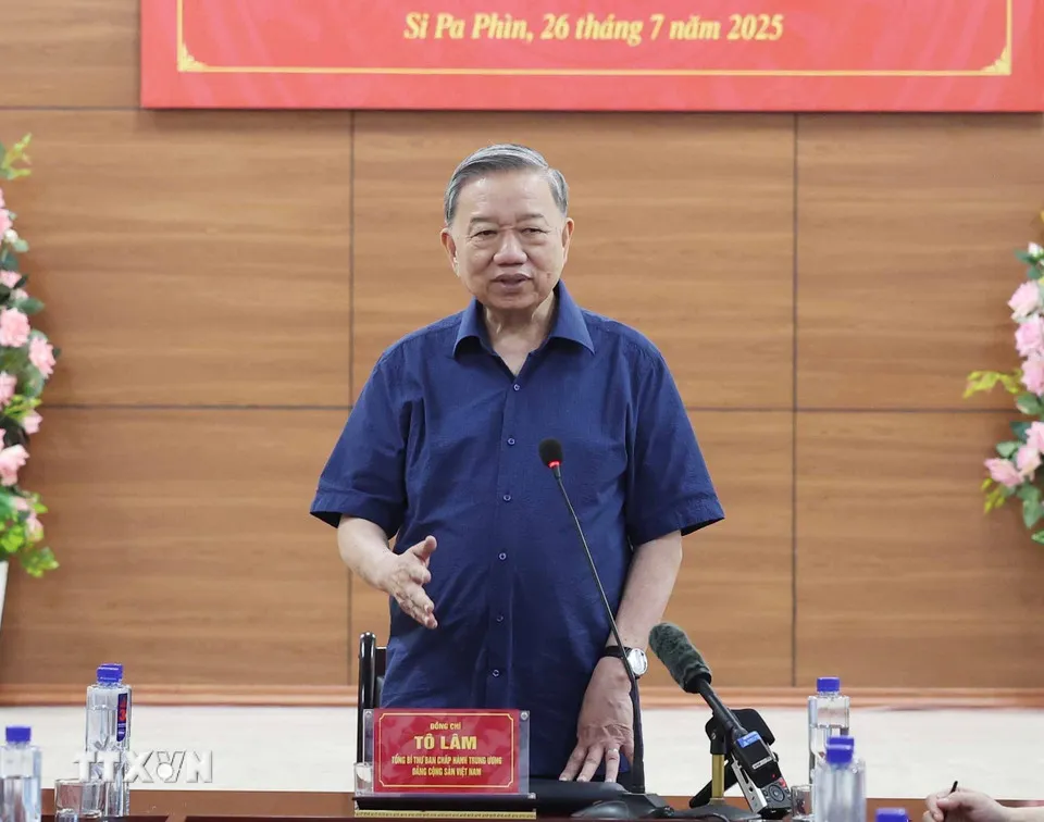 Tổng Bí thư: Cán bộ xã Si Pa Phìn làm tốt hơn nữa để mô hình chính quyền 2 cấp đi vào nề nếp- Ảnh 2.