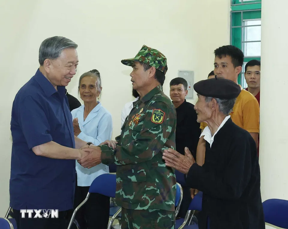 Tổng Bí thư: Cán bộ xã Si Pa Phìn làm tốt hơn nữa để mô hình chính quyền 2 cấp đi vào nề nếp- Ảnh 1.