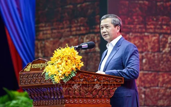 Thủ tướng Campuchia Hun Manet phát biểu tại sự kiện ở Phnom Penh ngày 18/7/2025 (Ảnh: THX/TTXVN) Thủ tướng Campuchia Hun Manet phát biểu tại sự kiện ở Phnom Penh ngày 18/7/2025 (Ảnh: THX/TTXVN)