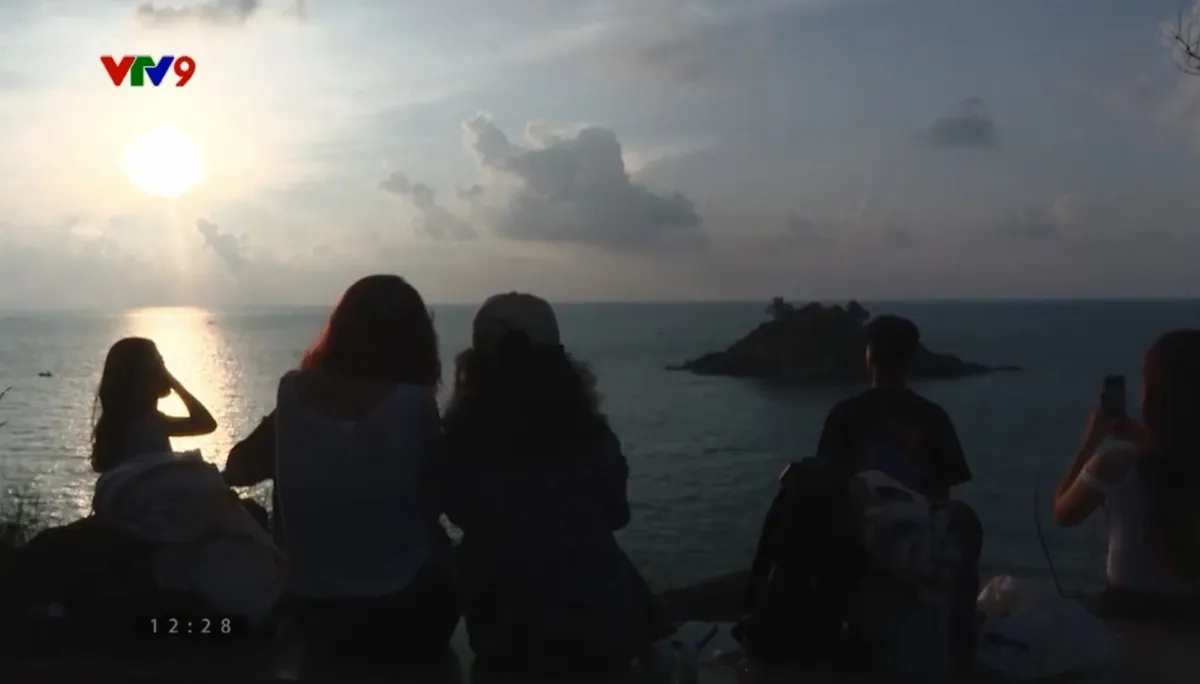 Ấn tượng Phương Nam: Mũi Nghinh Phong Vũng Tàu hút khách trải nghiệm đón bình minh Ấn tượng Phương Nam: Mũi Nghinh Phong Vũng Tàu hút khách trải nghiệm đón bình minh