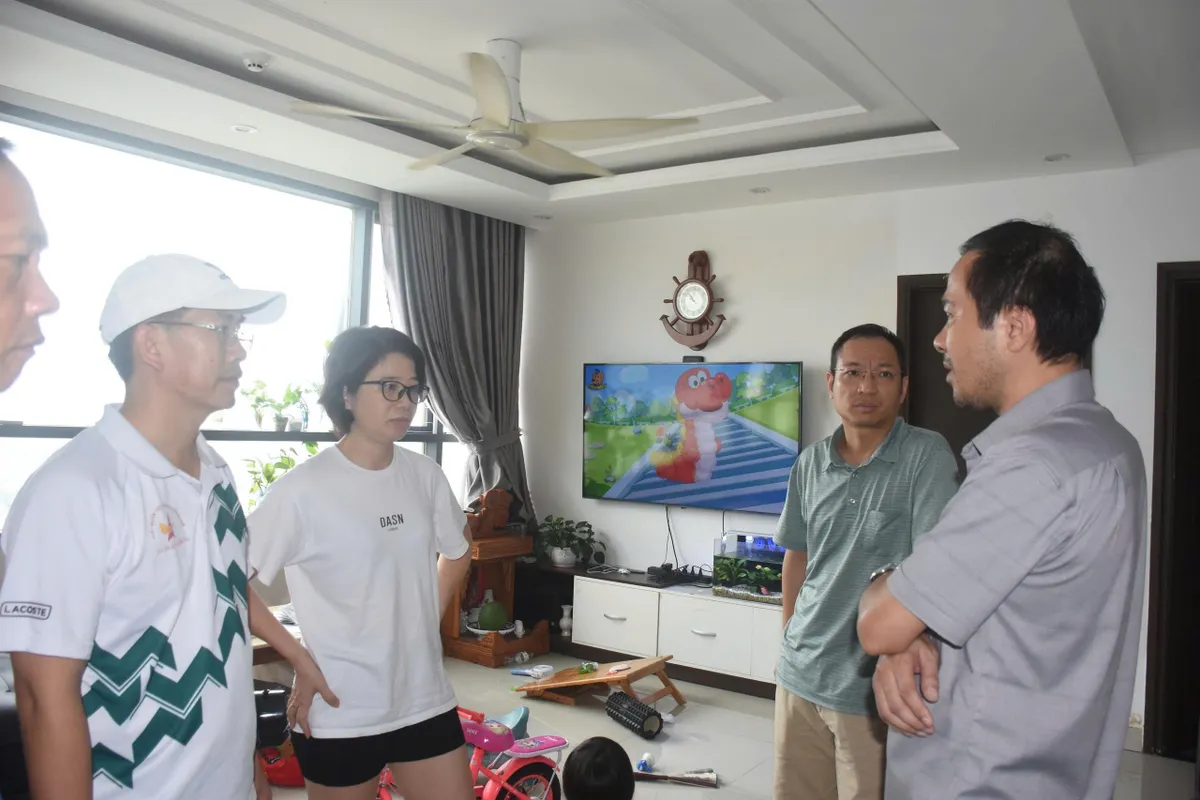 TP Hồ Chí Minh: Chung cư đang ở bị nứt, nhiều hộ dân lo lắng- Ảnh 2.