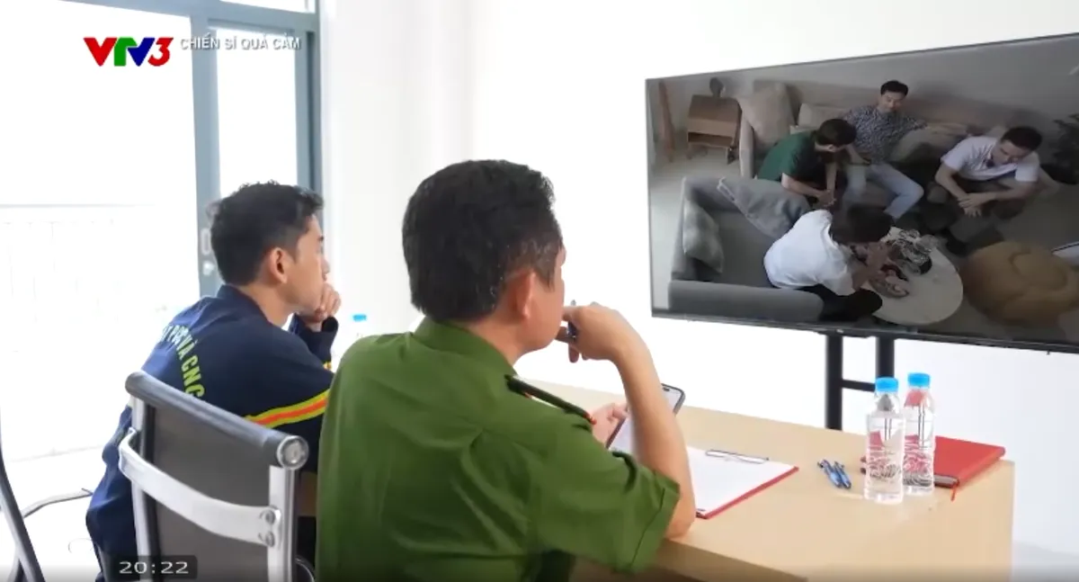 Dàn cast Chiến sĩ quả cảm vừa hội ngộ đã gặp đám cháy - Ảnh 4.