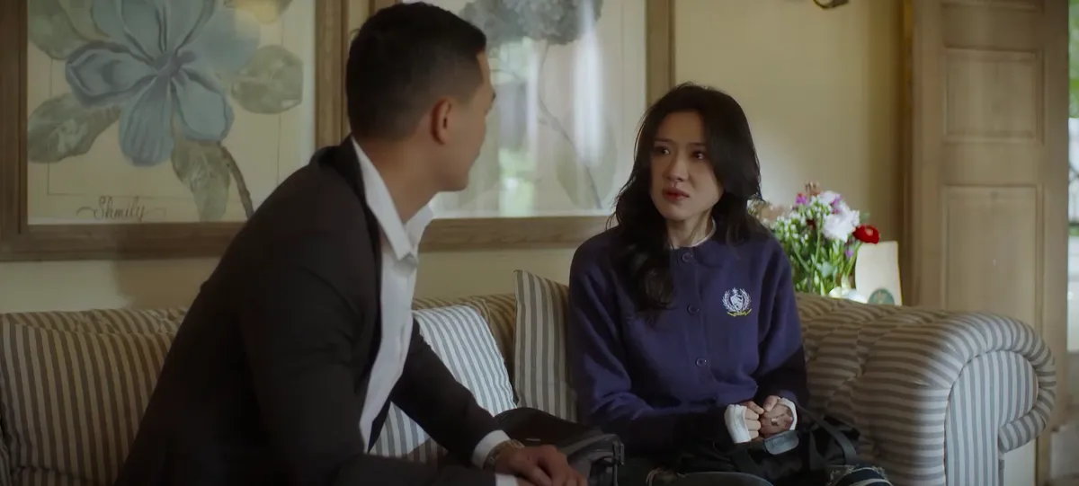 Mặt trời lạnh - Tập 25: Lam Anh tiết lộ bí mật trong điện thoại cho bạn trai - Ảnh 1.