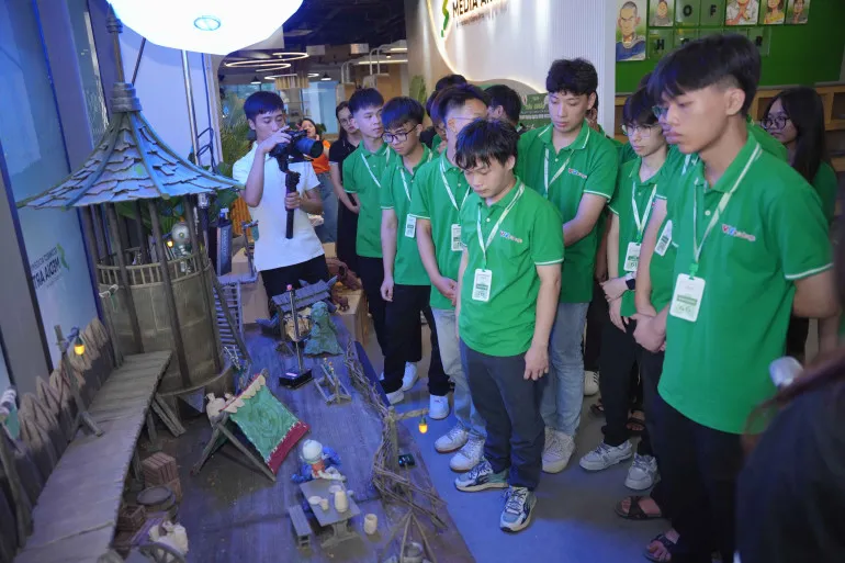 Mở rộng cơ hội việc làm cho sinh viên đam mê linh vực sáng tạo - Ảnh 1.