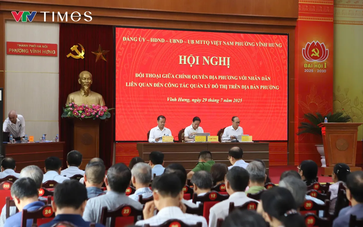 Cuộc đối thoại được tổ chức sau gần một tháng chính quyền địa phương 2 cấp đi vào hoạt động. Ảnh: Lê Đạo. Cuộc đối thoại được tổ chức sau gần một tháng chính quyền địa phương 2 cấp đi vào hoạt động. Ảnh: Lê Đạo.