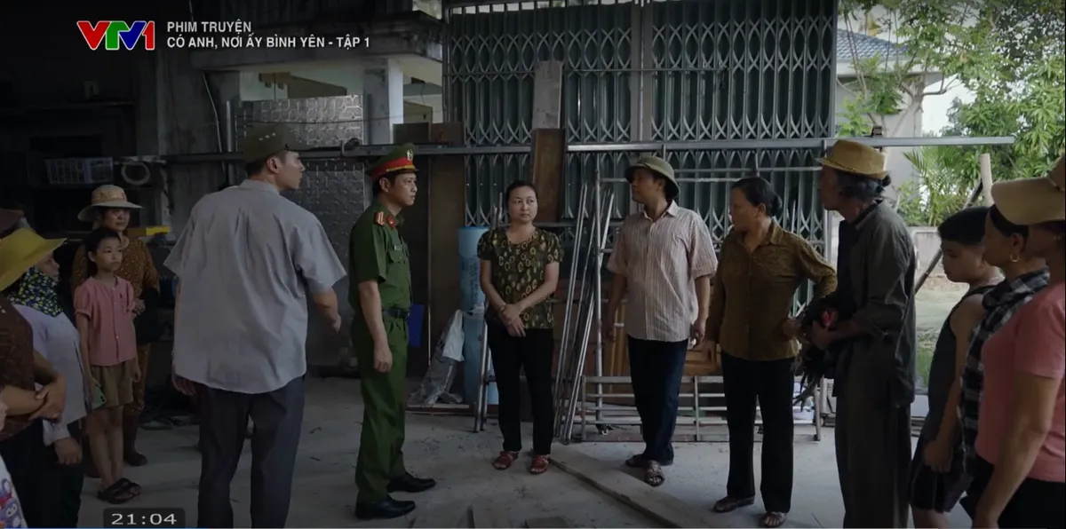 Có anh, nơi ấy bình yên - Tập 1: Anh rể Huy có quan hệ sâu rộng với nhiều quan chức - Ảnh 2.