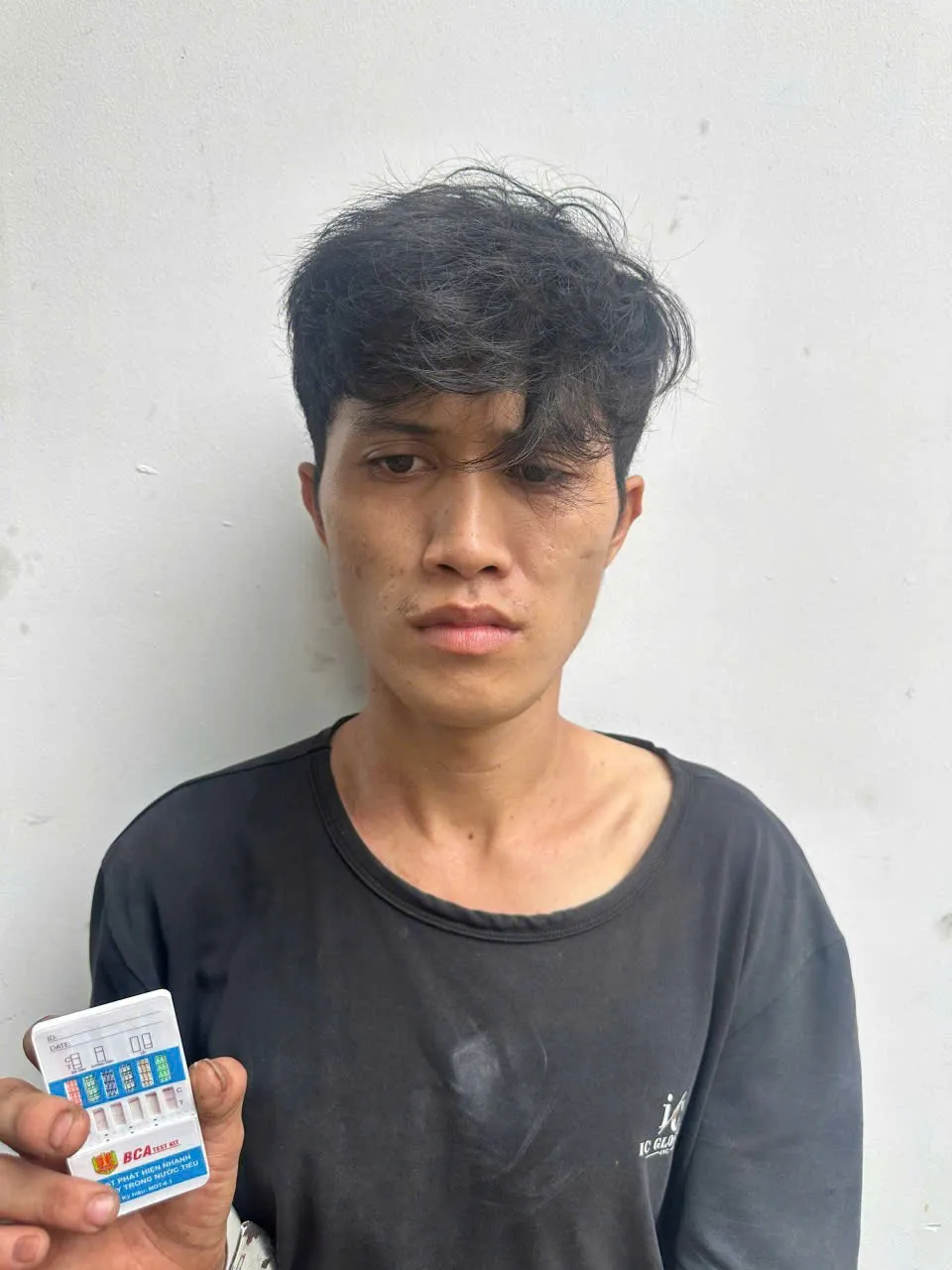 Bắt giữ đối tượng trộm cắp tài sản, dương tính với ma túy - Ảnh 1.