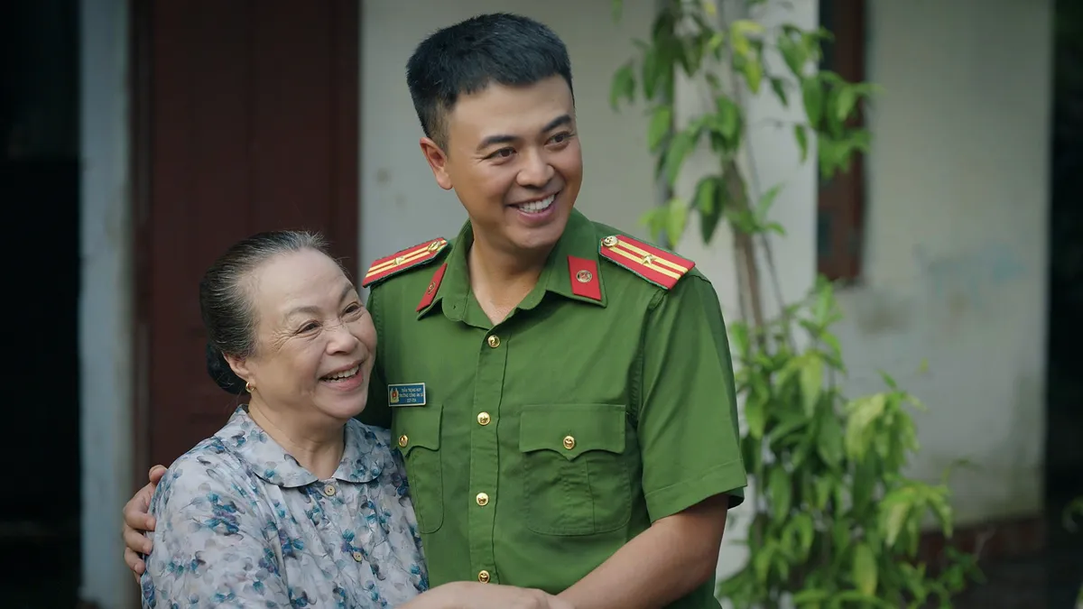 Diễn viên Tuấn Tú "choáng" vì kịch bản khó của Có anh, nơi ấy bình yên - Ảnh 2.