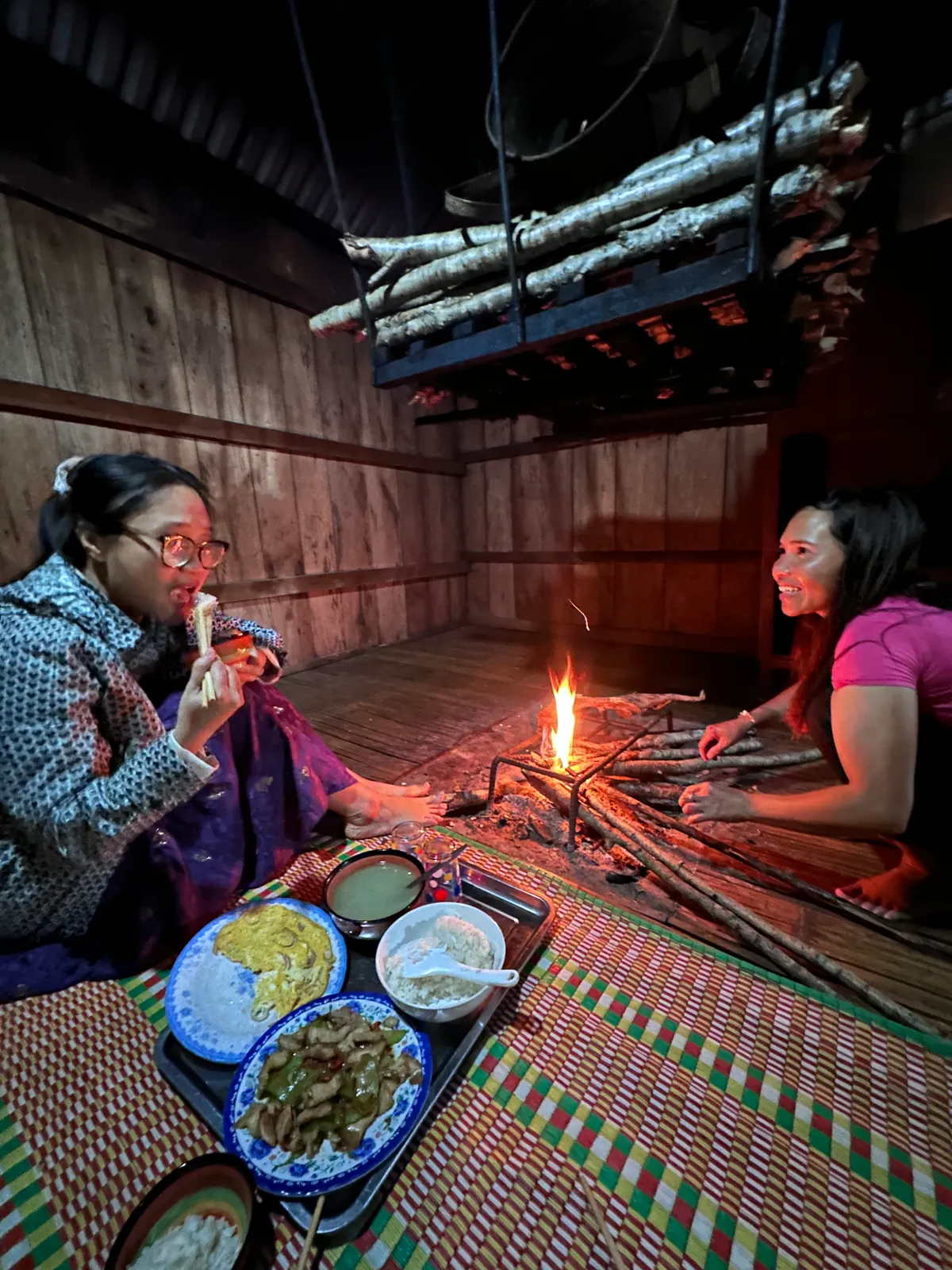 T&acirc;y tiến - H&agrave;nh tr&igrave;nh xuy&ecirc;n m&acirc;y, dệt nắng- Ảnh 5.