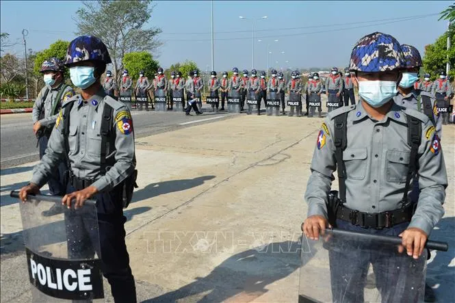 Myanmar chấm dứt tình trạng khẩn cấp sau 4 năm - Ảnh 1.