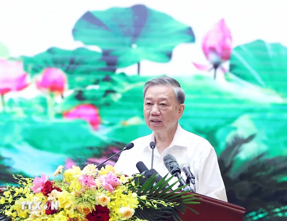 Tổng Bí thư Tô Lâm gặp mặt cán bộ lão thành cách mạng, Anh hùng lực lượng vũ trang nhân dân - Ảnh 4.