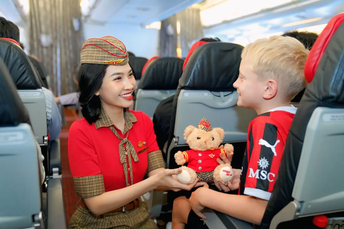 Vietjet vượt kế hoạch kinh doanh, đặt hàng tàu bay lớn, tự phục vụ mặt đất, trúng thầu dự án Long Thành - Ảnh 1.