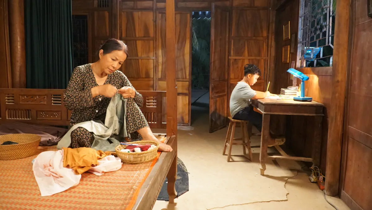 Phim Nhà nước: Gỡ nút thắt tìm đường ra rạp - Ảnh 2.