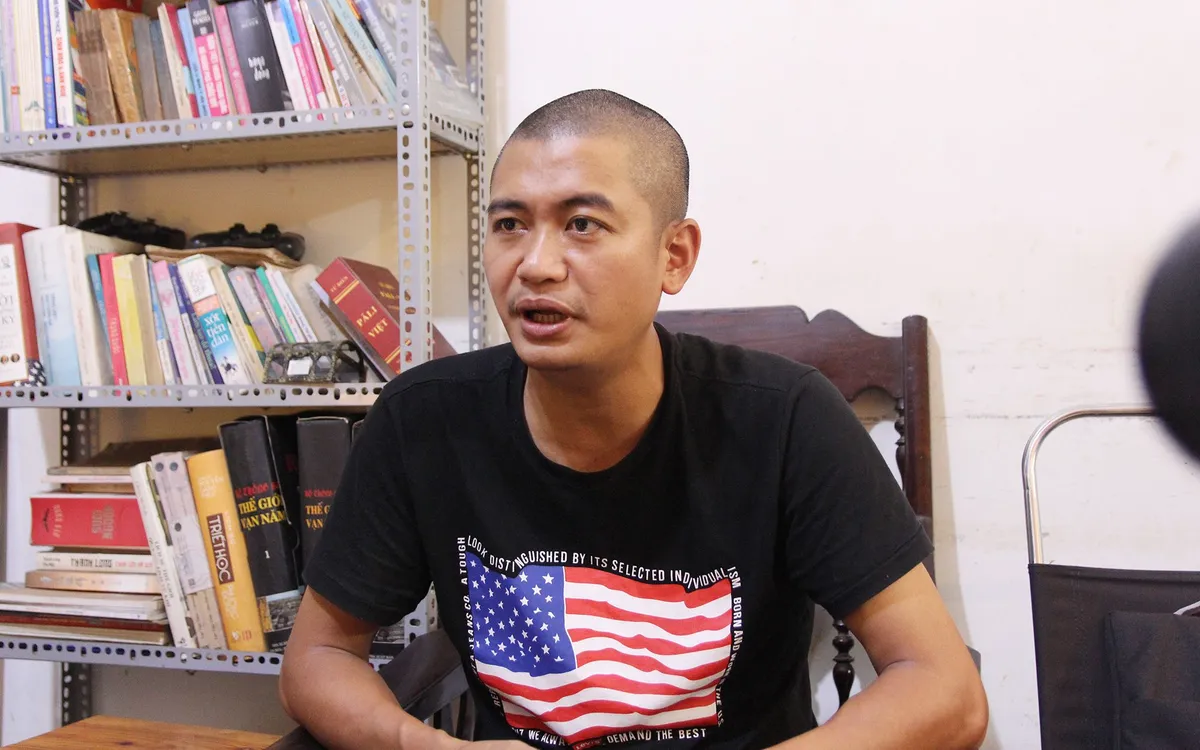 Anh Tùng nói rằng, bố con anh đã được hồi sinh thêm một lần nữa. Ảnh Ngọc Quân. Anh Tùng nói rằng, bố con anh đã được hồi sinh thêm một lần nữa. Ảnh Ngọc Quân.
