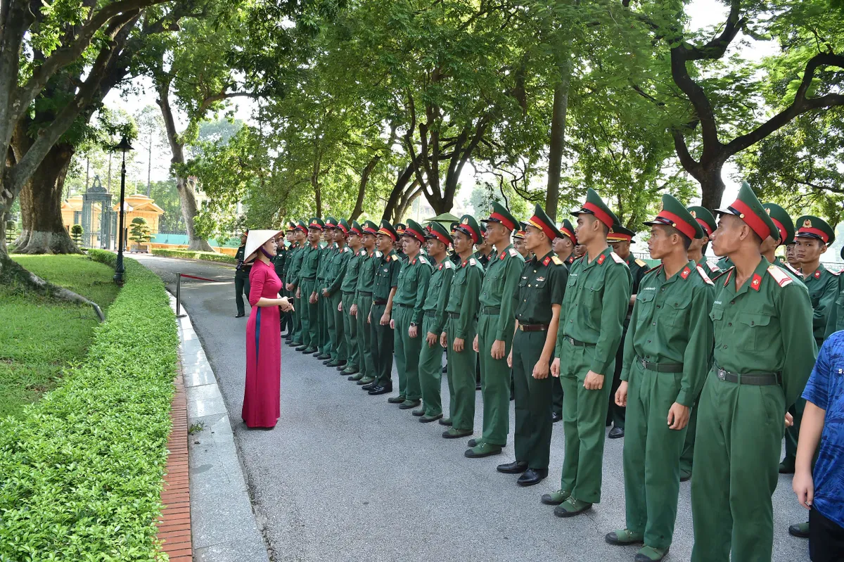 Lực lượng diễu binh, diễu hành A80 dâng hương Chủ tịch Hồ Chí Minh - Ảnh 7.