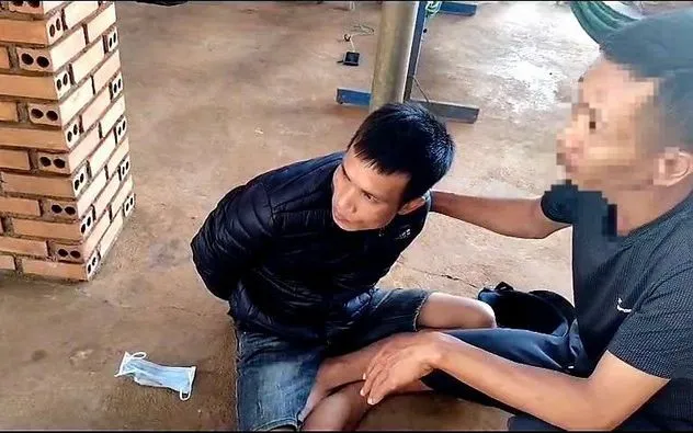 Đối tượng Trần Ngọc Trường bị công an bắt giữ. Ảnh: CA