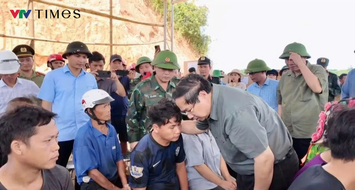 Thủ tướng: Hỗ trợ 200 tỷ đồng, yêu cầu Điện Biên khẩn trương xây dựng gần 80 căn nhà thiệt hại hoàn toàn - Ảnh 1.