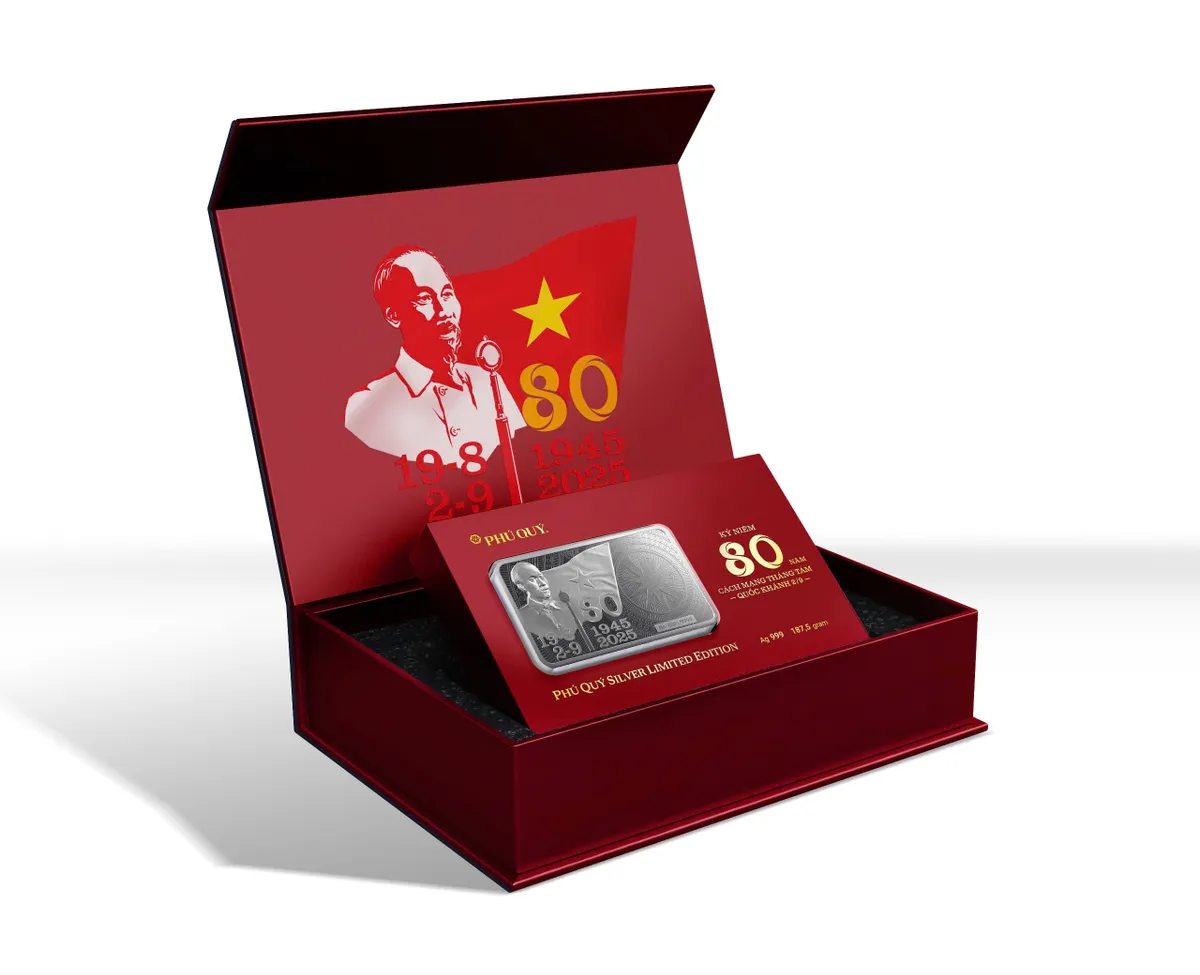 9.999 thỏi bạc kỷ niệm 80 năm Quốc khánh 2/9 của Phú Quý được bán hết trong 8 giờ - Ảnh 4.