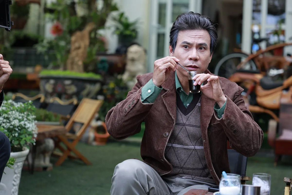 Đạo diễn Lê Hùng Phương: Khán giả khen, chê "Mặt trời lạnh" là điều dễ hiểu - Ảnh 2.