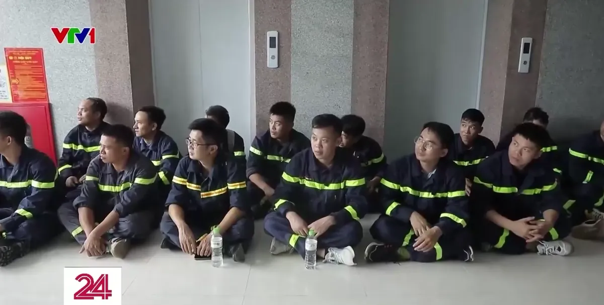 Lớp học đặc biệt: Sẵn sàng ứng phó sự cố thang máy - Ảnh 1.