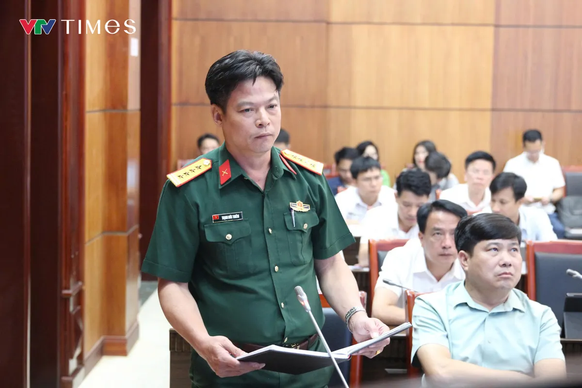 Điện Bi&ecirc;n họp khẩn trong đ&ecirc;m đặt mục ti&ecirc;u x&oacute;a nh&agrave; dột n&aacute;t trước 31/8 - Ảnh 5.