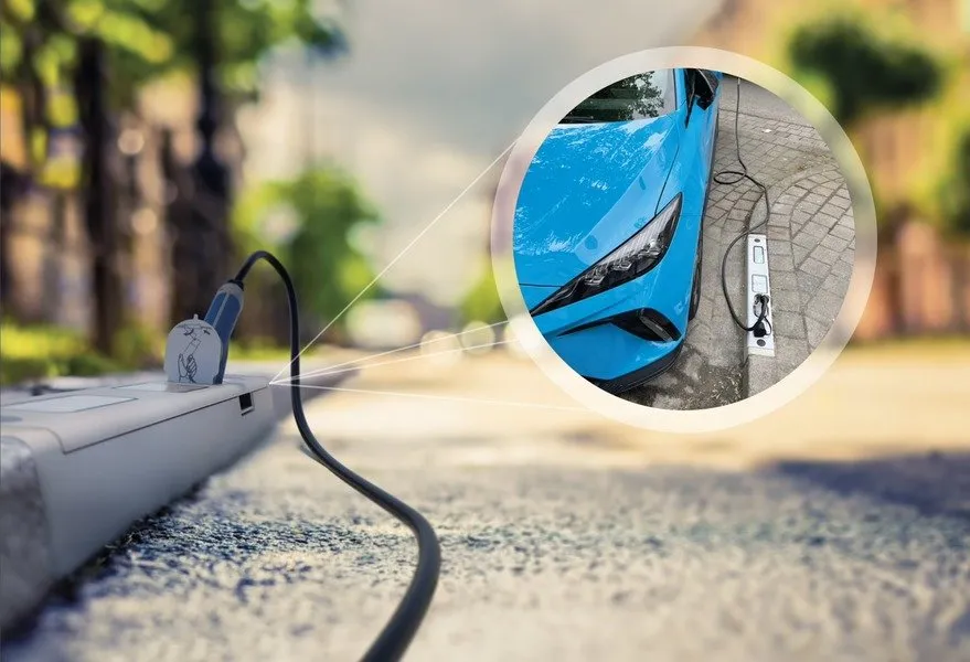Đức ra mắt trạm sạc xe điện ngầm dưới đất, gỡ nút thắt hạ tầng đô thị - Ảnh 2.