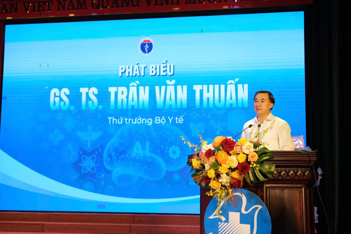 Xây dựng mạng lưới y tế thông minh, hướng tới cộng đồng - Ảnh 2.