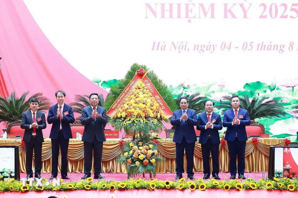 Thủ tướng: Ngành Xây dựng cần đẩy mạnh đột phá về thể chế, hạ tầng chiến lược - Ảnh 4.