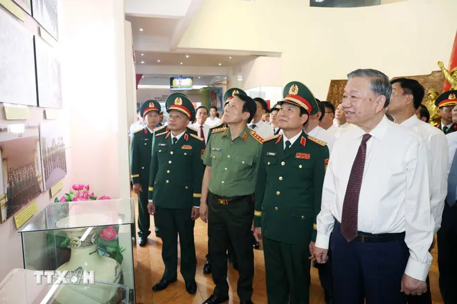 Tổng Bí thư Tô Lâm: Quân đoàn 12 luôn sẵn sàng chiến đấu, không để bị động bất ngờ - Ảnh 1.