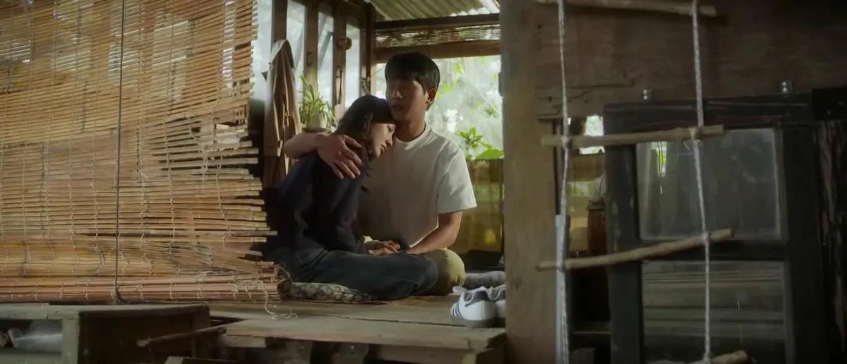Mặt trời lạnh - Tập 28: Sốc! Anh trai Sơn Dương chính là người gây tai nạn cho mẹ Lam Anh- Ảnh 1.
