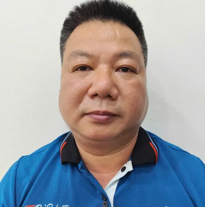 Tạm giữ hình sự người đàn ông rút chìa khóa xe khách trên đường Vành đai 3 - Ảnh 1.