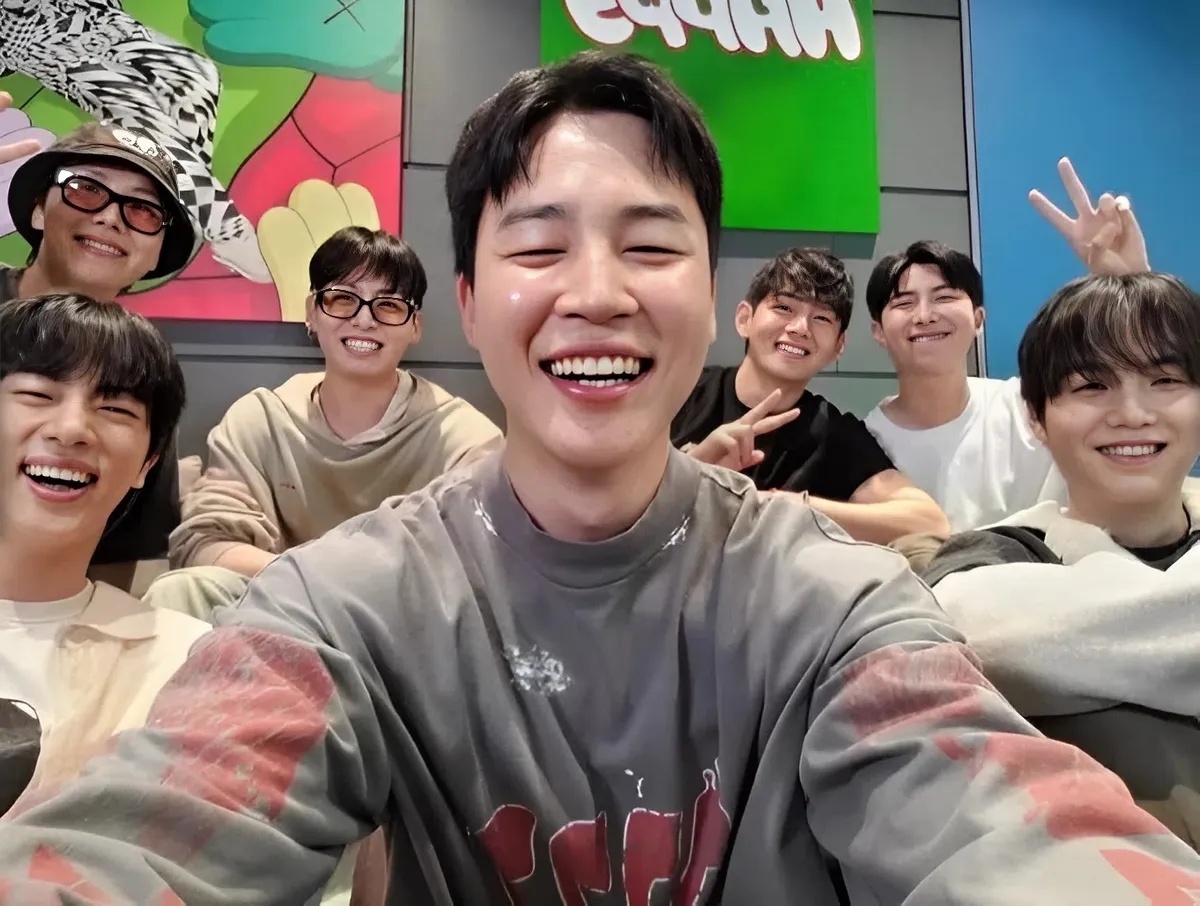 BTS có góp mặt trong album tưởng nhớ Michael Jackson? - Ảnh 1.