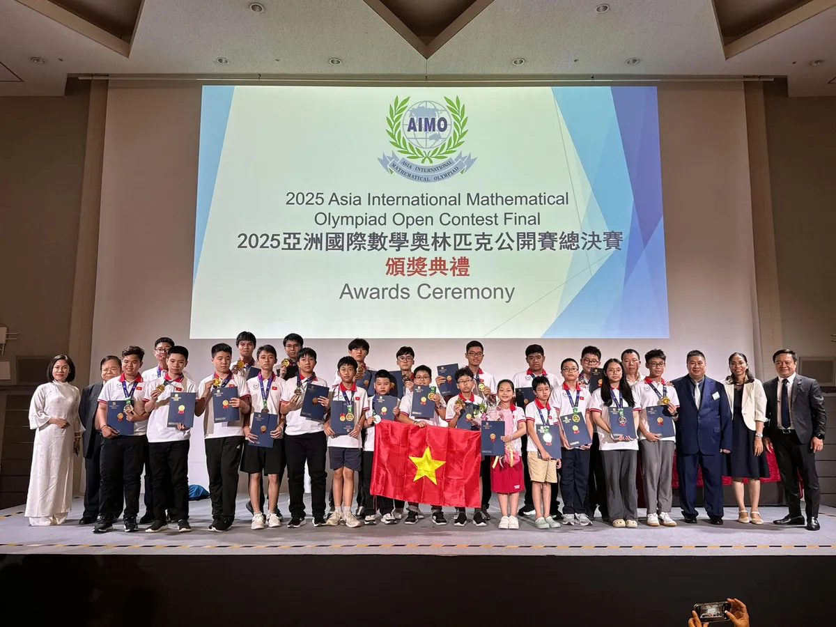 Nam sinh Việt vô địch AIMO 2025: “Chỉ cần nỗ lực hết mình, kết quả nào cũng xứng đáng”  - Ảnh 3.