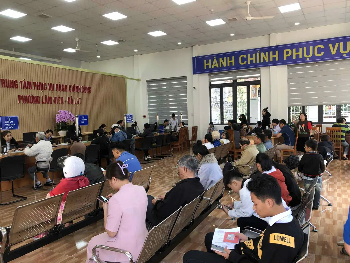 Chính quyền hai cấp: Mô hình mới, hiệu quả cao ở Lâm Đồng - Ảnh 1.