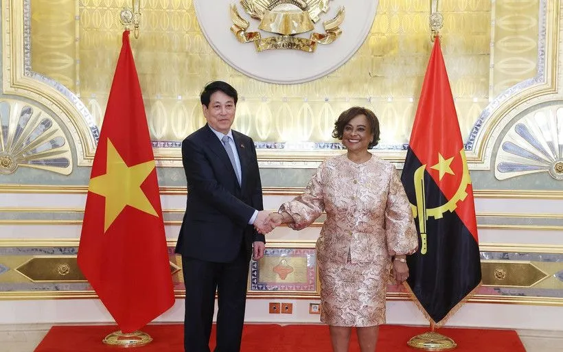 Chủ tịch nước Lương Cường hội kiến Chủ tịch Quốc hội Angola Carolina Cerqueira. (Ảnh: TTXVN)