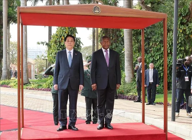 Lễ đón Chủ tịch nước Lương Cường thăm cấp Nhà nước Cộng hòa Angola - Ảnh 1.