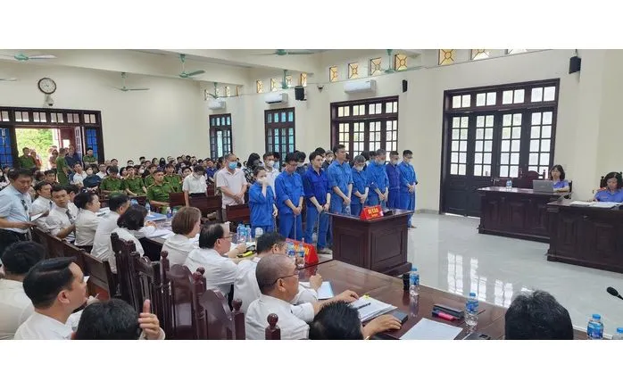 Quang cảnh phiên tòa. Ảnh: NLĐ