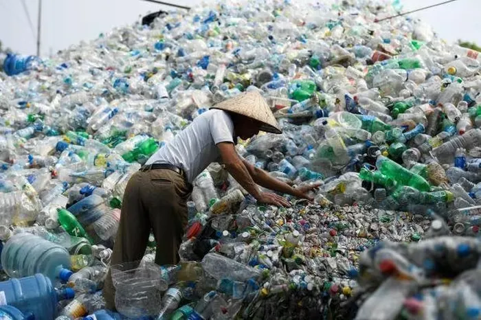 Năm 2022, Đông Á có đến 8,4 triệu tấn rác thải nhựa ngoài môi trường. Năm 2022, Đông Á có đến 8,4 triệu tấn rác thải nhựa ngoài môi trường.