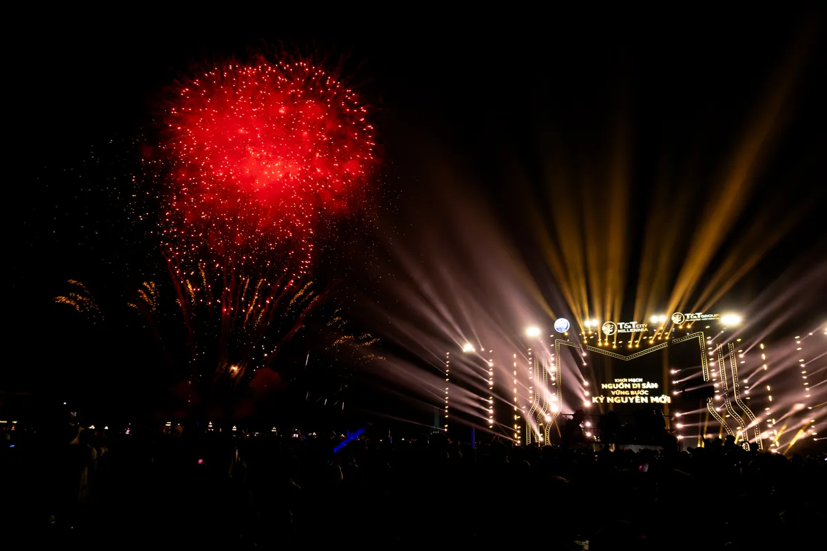 Đại nhạc hội T&T City Millennia &ndash; Bản tuy&ecirc;n ng&ocirc;n Khơi mạch nguồn Di sản, Vững bước Kỷ nguy&ecirc;n mới - Ảnh 10.