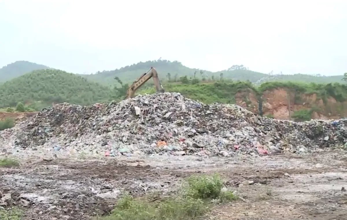 Khó khăn trong chuyển đổi công nghệ xử lý rác - Ảnh 1.
