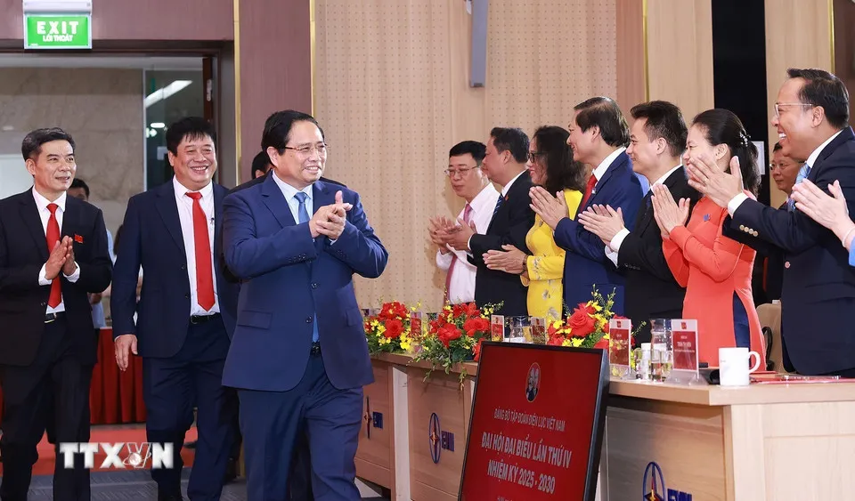 Thủ tướng dự Đại hội Đảng bộ Tập đoàn Điện lực Việt Nam lần thứ IV - Ảnh 1.