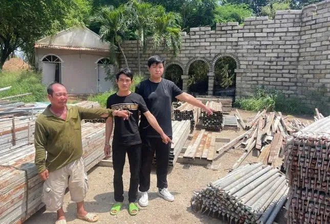TP Hồ Chí Minh: bắt 6 người trộm giàn giáo ở dự án chỉnh trang bãi biển- Ảnh 1.