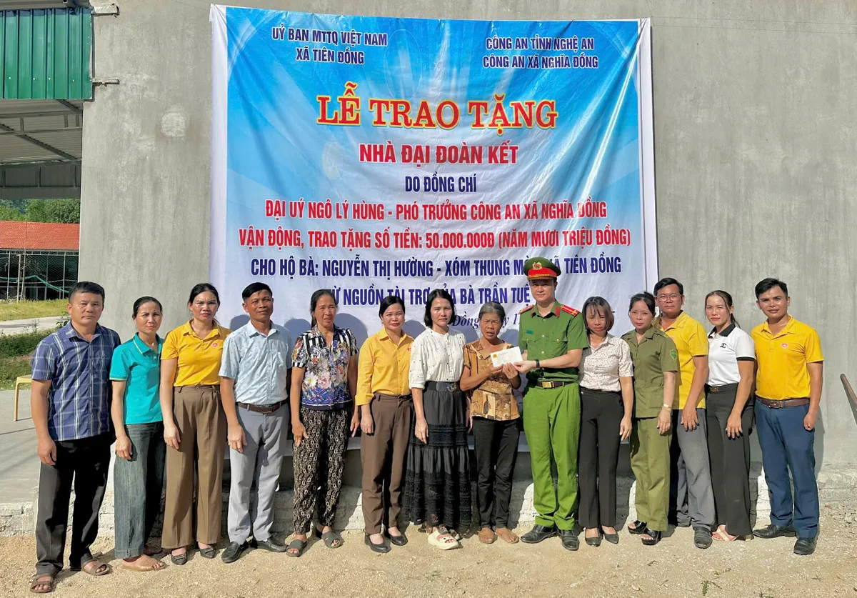 Nghệ An: Phó Trưởng Công an xã vận động, kêu gọi 100 triệu hỗ trợ xây nhà “Đại đoàn kết” - Ảnh 2.