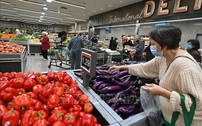 Lạm phát cơ bản của Mỹ tăng mạnh do thuế nhập khẩu - Ảnh: AFP
