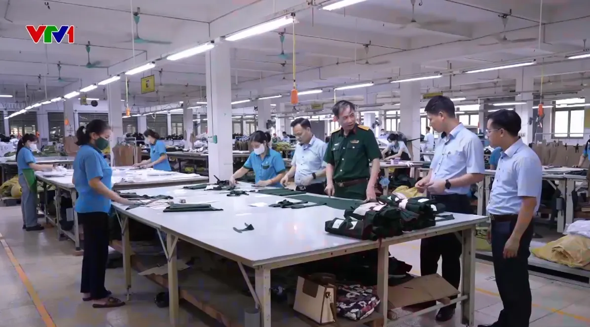 Đảm bảo quân trang cho hàng chục nghìn chiến sĩ tham gia diễu binh dịp đại lễ 2/9 - Ảnh 1.