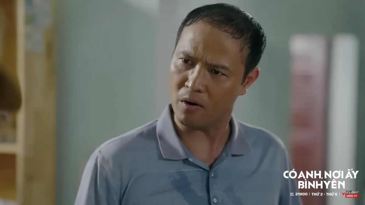 Có anh, nơi ấy bình yên - Tập 9: Ông Thắng bị cường dụ dỗ làm hàng giả - Ảnh 2.