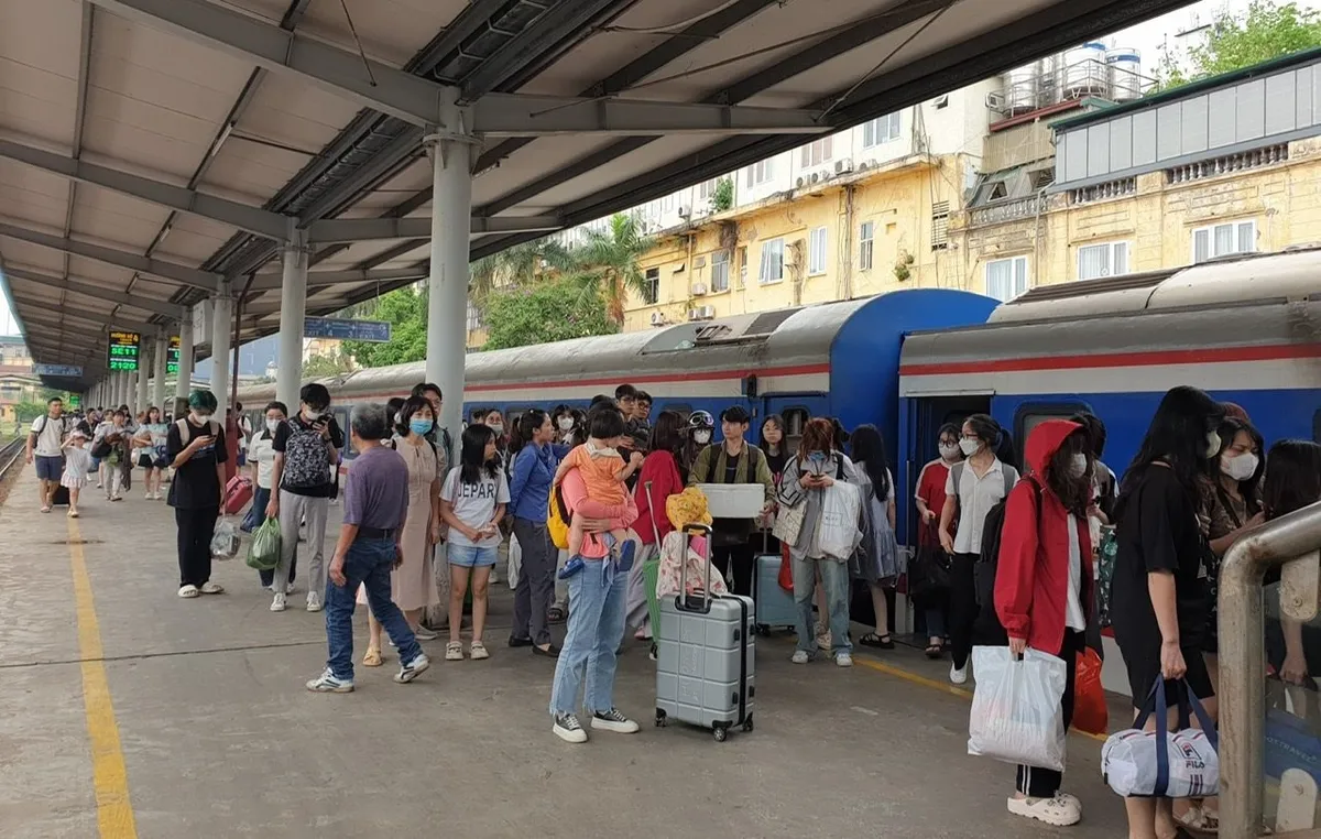 Vận tải hành khách dịp 2/9: Chủ động phương án, tăng cường lực lượng, ứng trực 24/24 - Ảnh 2.